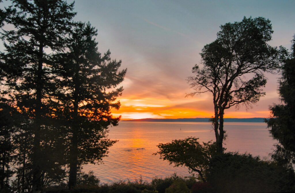 Sunrise in Nanaimo, British Columbia, Canada by Shlomo Shalev, reflecting Water’s Quiet Presence