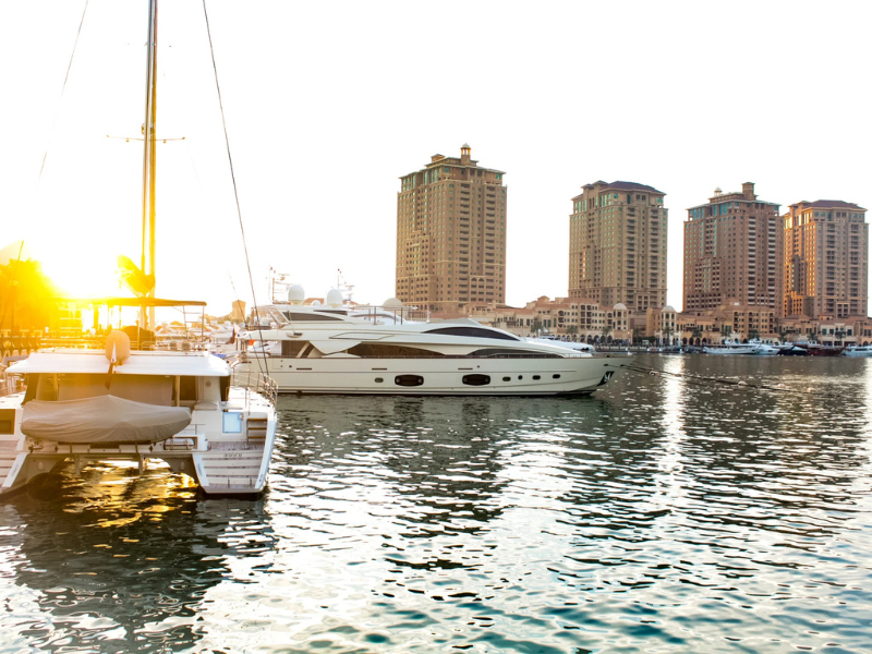 Luxury waterfront skyline and artificial beaches at The Pearl-Qatar in Doha, featuring upscale residences, marinas, and Mediterranean-inspired coastal architecture. Photo by Pexels