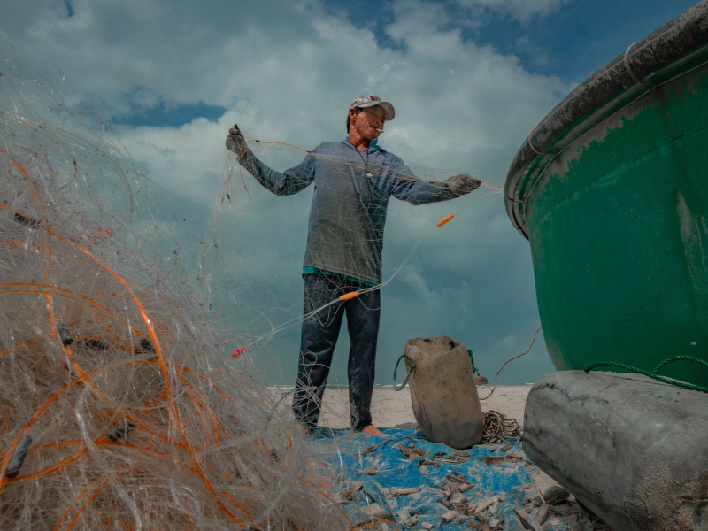 Every fishing net tells a story of the ocean, making responsible recovery and reuse essential for healthier coastal ecosystems.